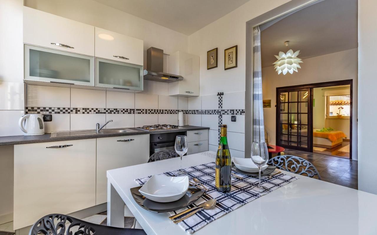Apartman 39 Пула Экстерьер фото